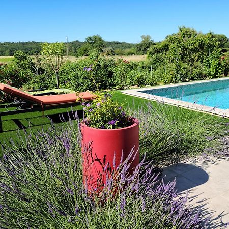 Bed and Breakfast Les Papillons D'Uzes à Saint-Laurent-la-Vernède Extérieur photo